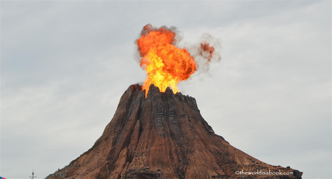 Dinsey Sea Mt Prometheus erupting