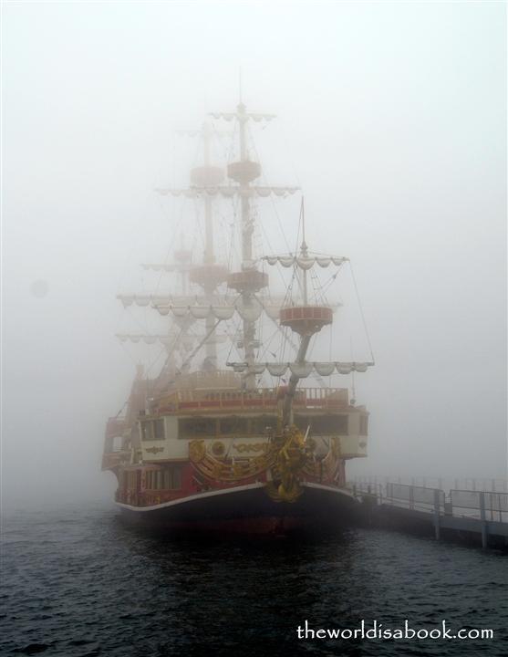 hakone pirate ship