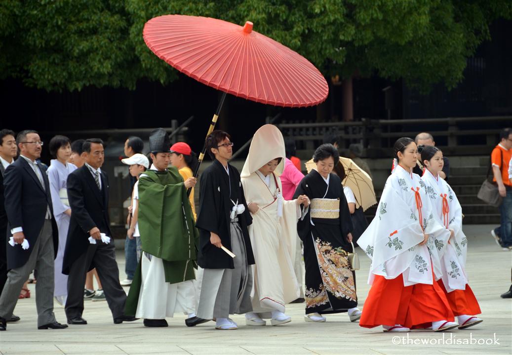 Tokyo wedding at Meiji Shrine image