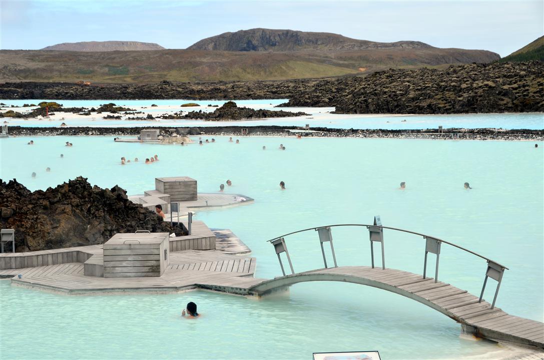 iceland Blue lagoon bridge