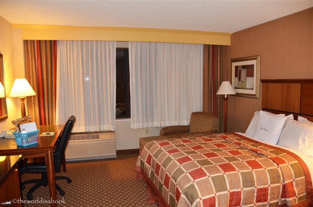 Doubletree Grand Junction room