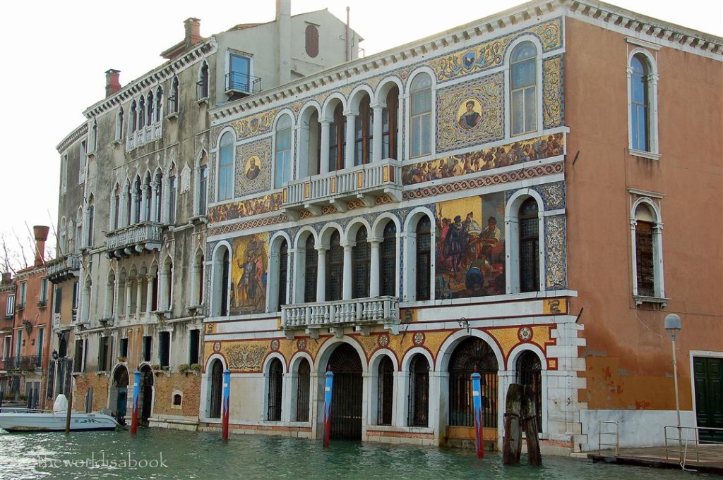 Venice Fresco building