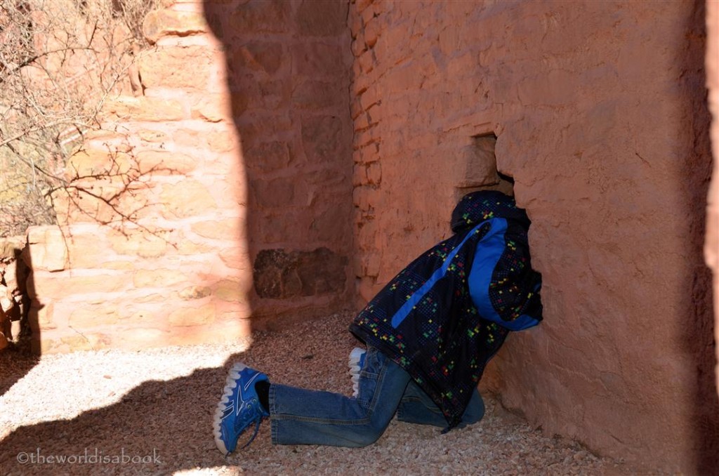 Manitou cliff dwellings crawl