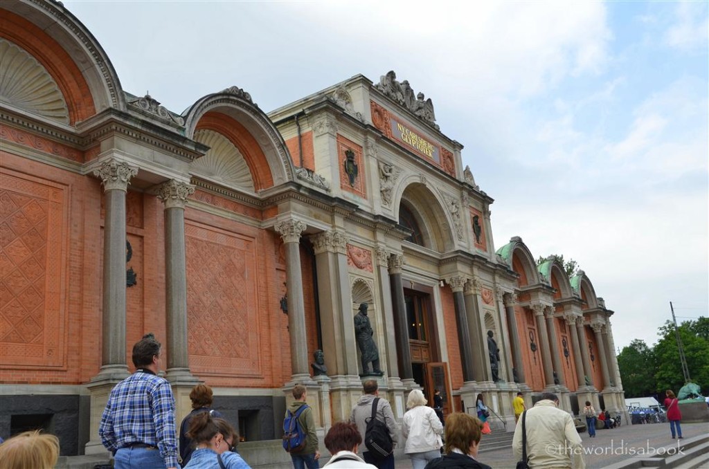 Glyptotek building