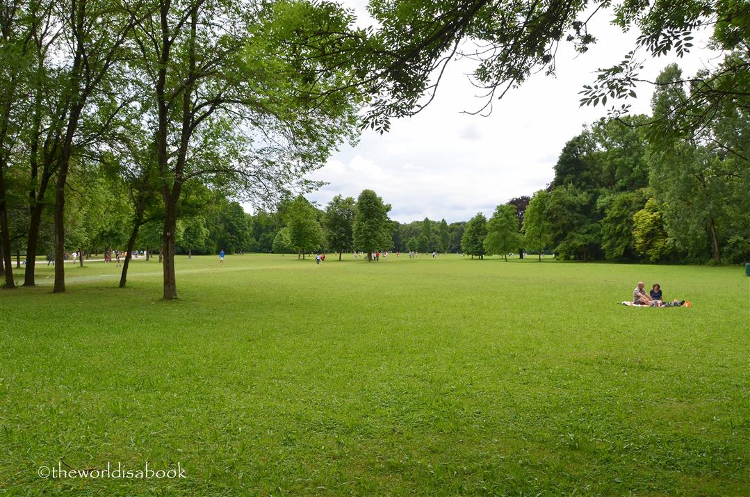 River Surfers Beer And Birds The English Garden Munich The