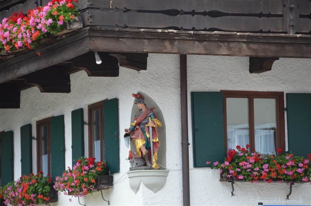 Oberammergau window statue