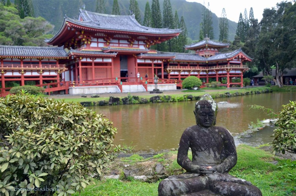 Byodo-in temple buddha