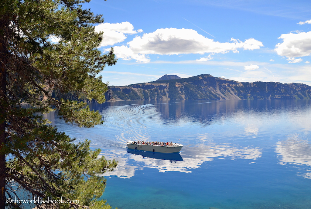 Crater Lake Volcano cruise