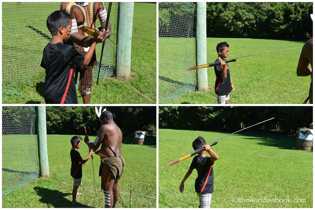 Tjapukai Aboriginal Park spear throwing