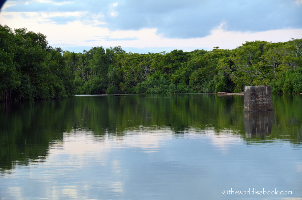 Fiji Robinson Crusoe Jetty lagoon