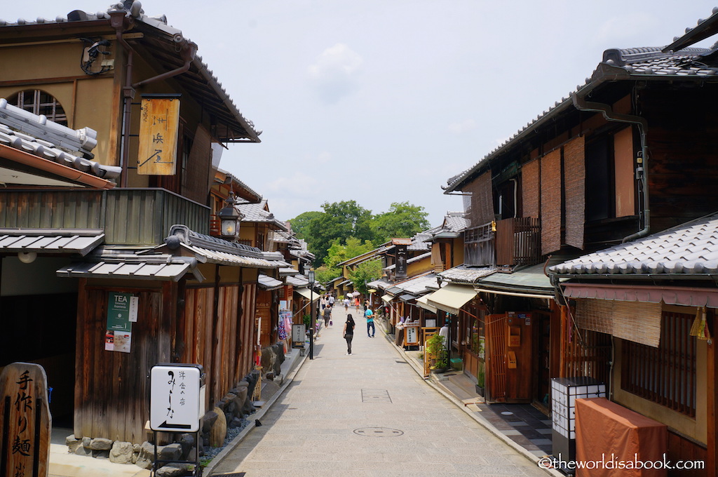 Kyoto Higashimaya Street
