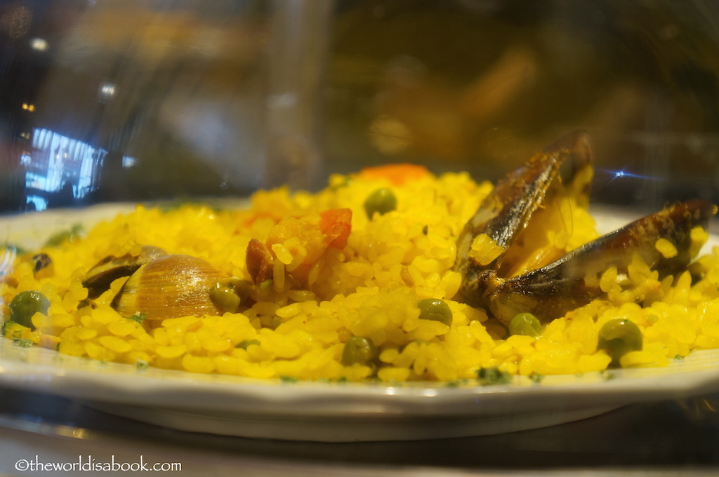 Mercado de San Miguel paella