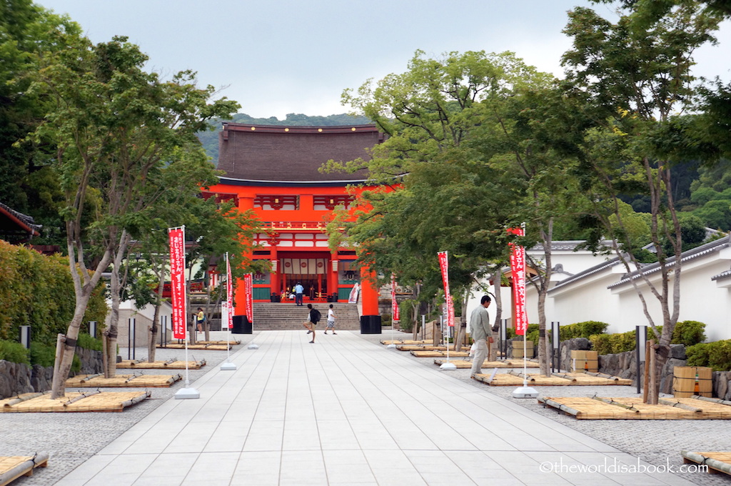 Fushimi Inari Shrine entrance