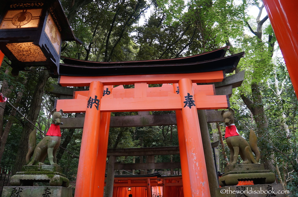 Fushimi Inari Shrine foxes