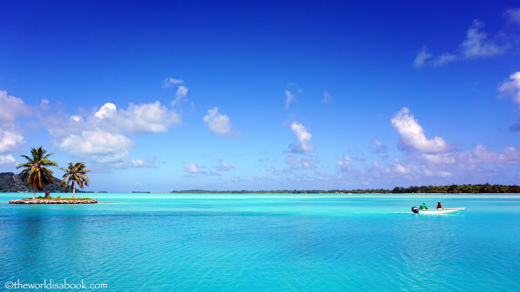 Bora Bora boat