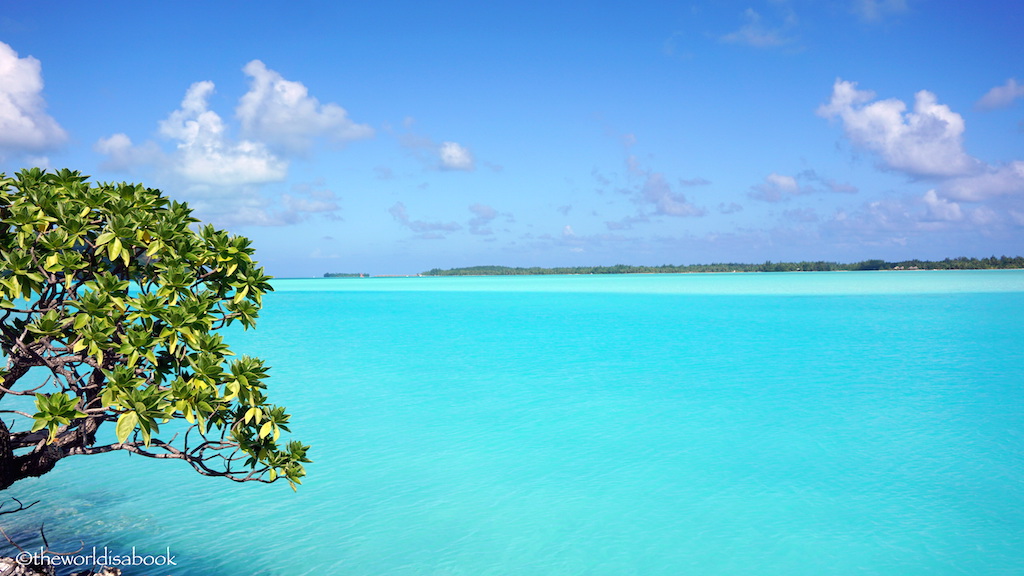 Bora Bora turquoise water