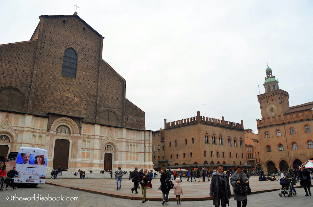 Bologna Piazza Maggiore