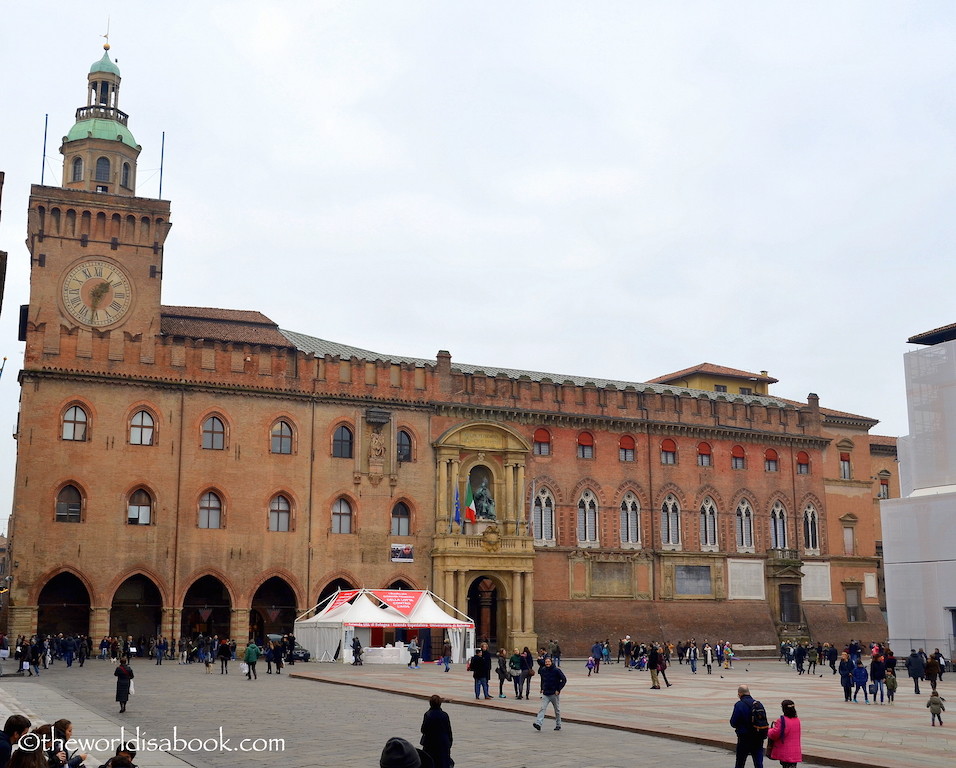 Palazzo d'Accursio Bologna