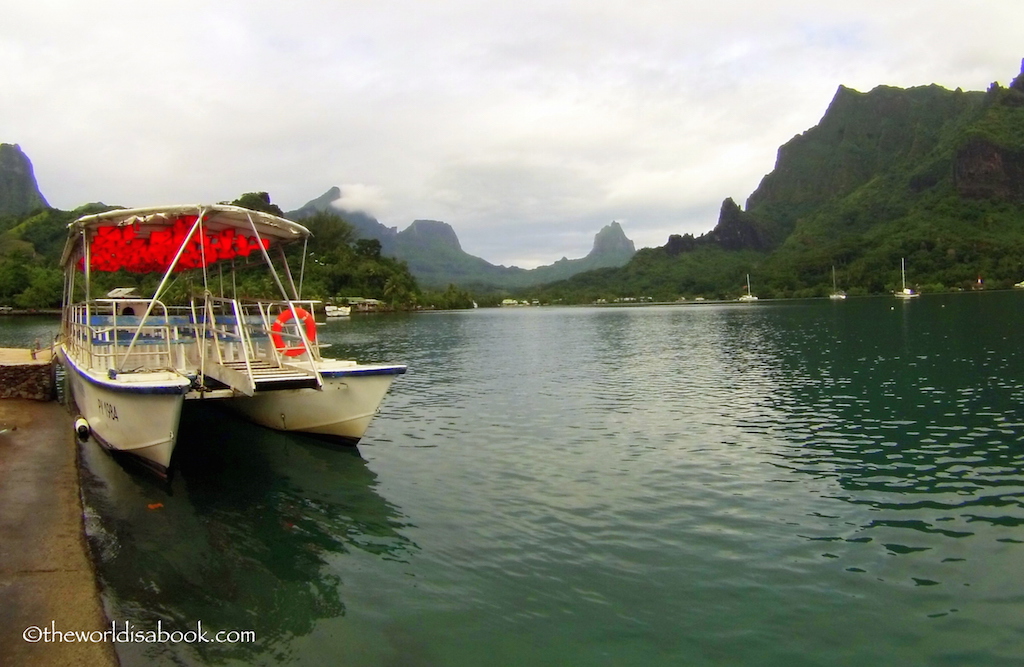 Moorea Cook's Bay