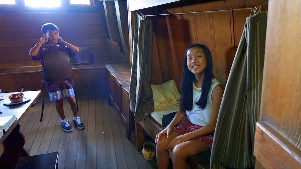 Beds at Mayflower II with kids