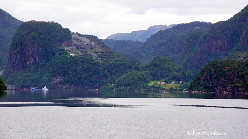 fjord cruising norway