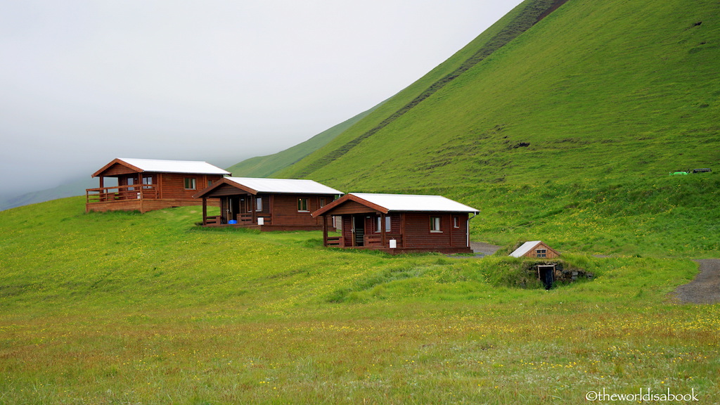 reynisfjara beach cabins