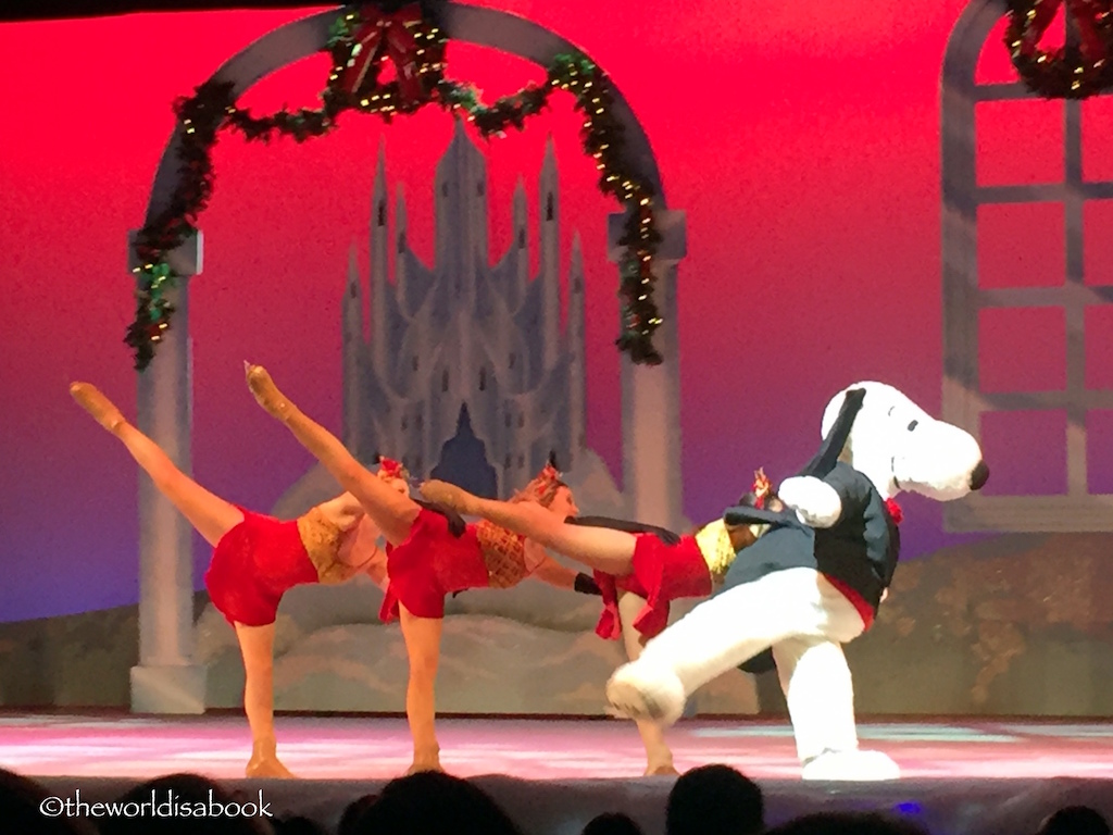 Knotts Merry Farm Snoopy on Ice