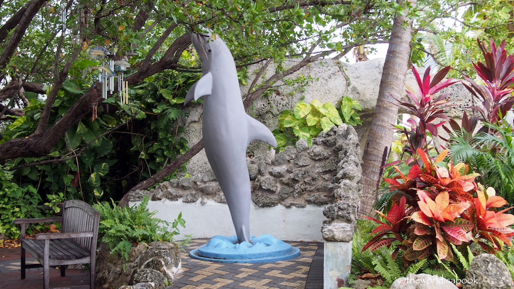 Dolphin Research Center Veteran Garden