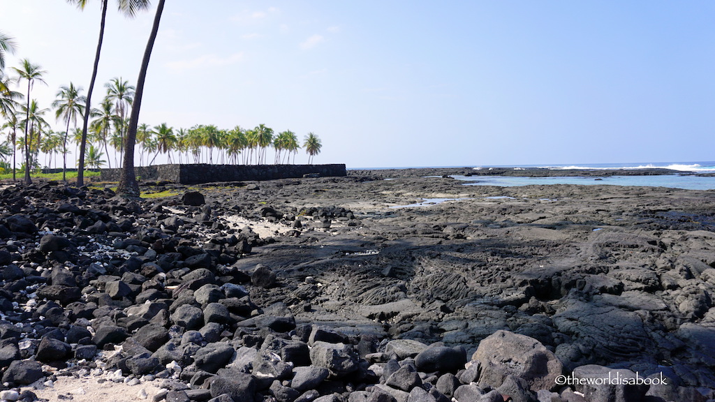 Puʻuhonua o Hōnaunau National Historical Park beach