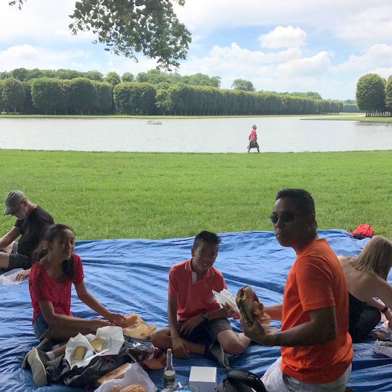 Versailles Fat Tire Tours picnic