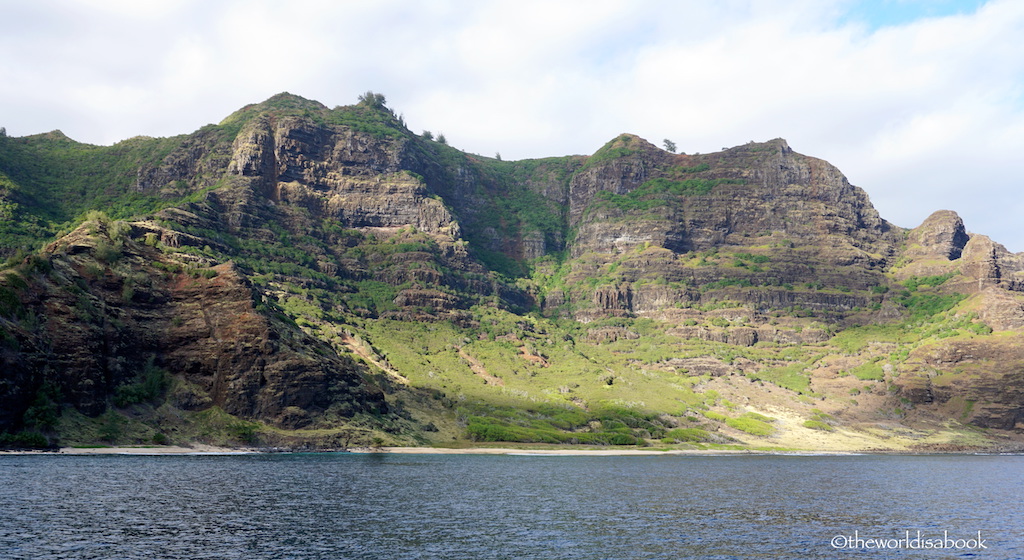 Kauai Sunset cruise mountains