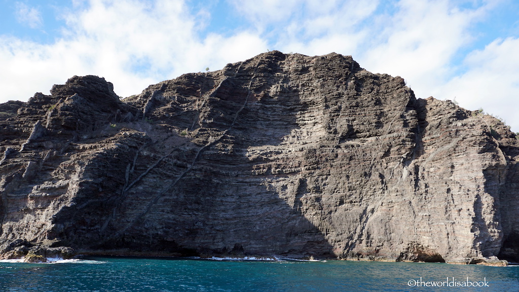 Kauai cruise lava rocks