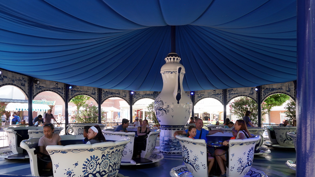 Europa Park Holland tea cups