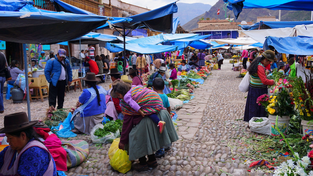 Pisac Sunday market