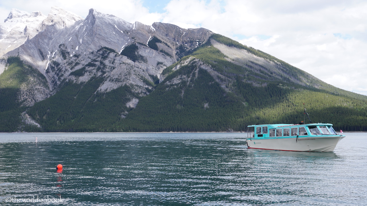 Lake Minnewanka cruise