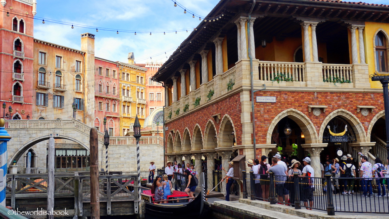 Tokyo DisneySea Venetian gondola