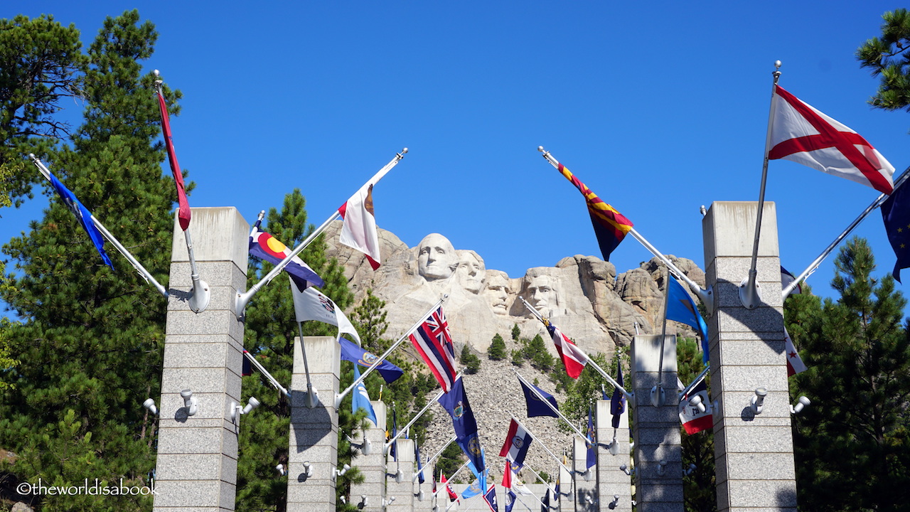 Mount Rushmore with kids