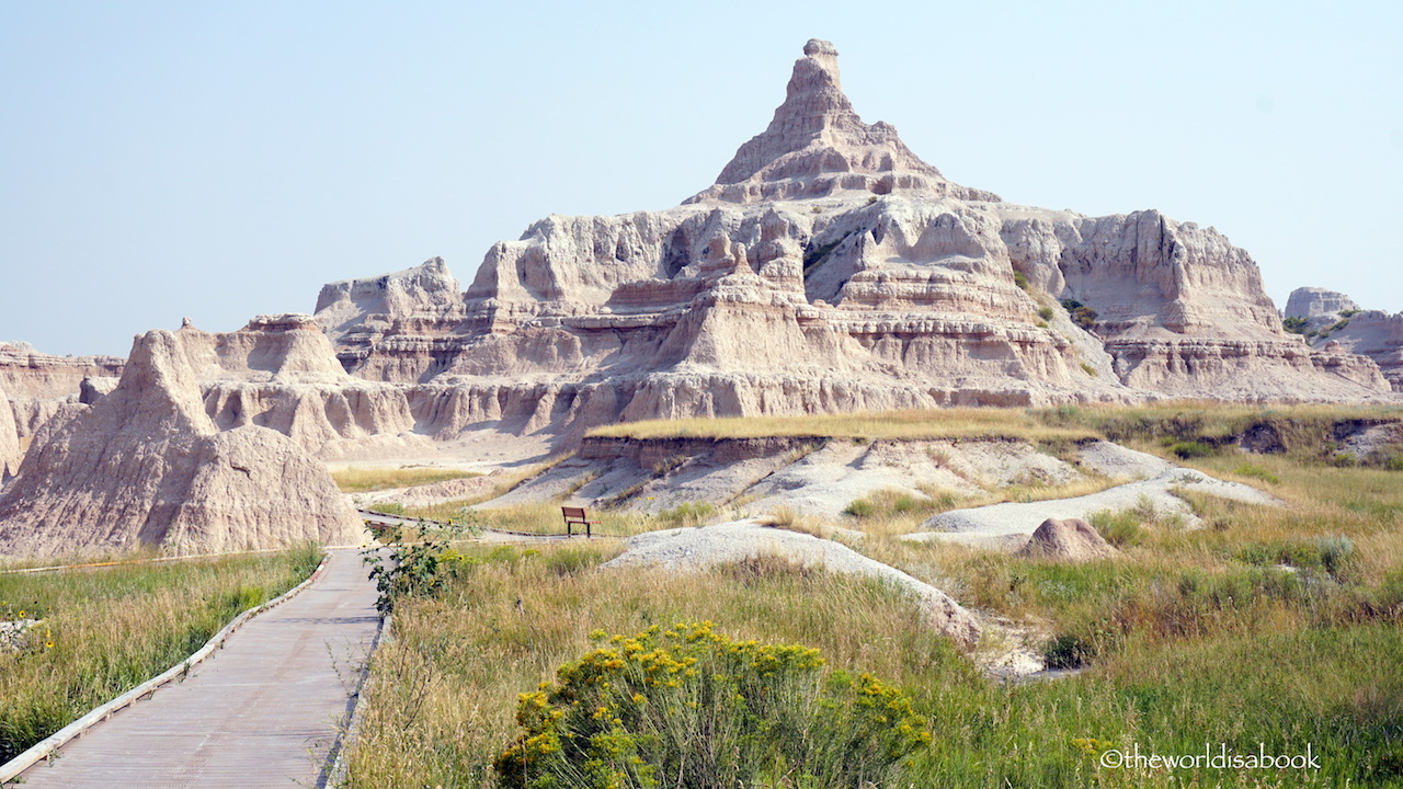 Badlands Window Trail