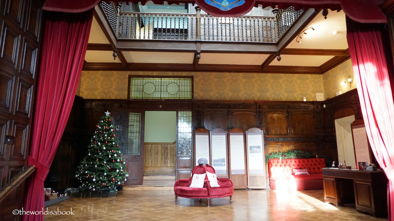 Kylemore Abbey lobby