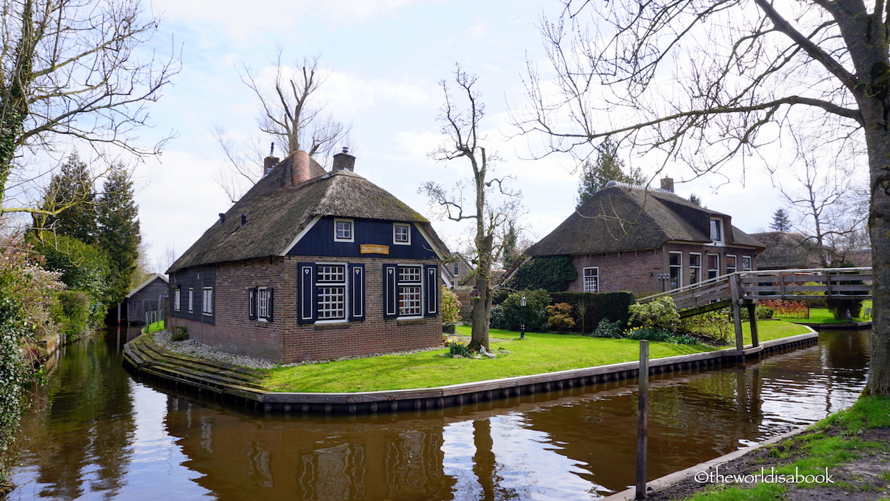 Giethoorn farm houses