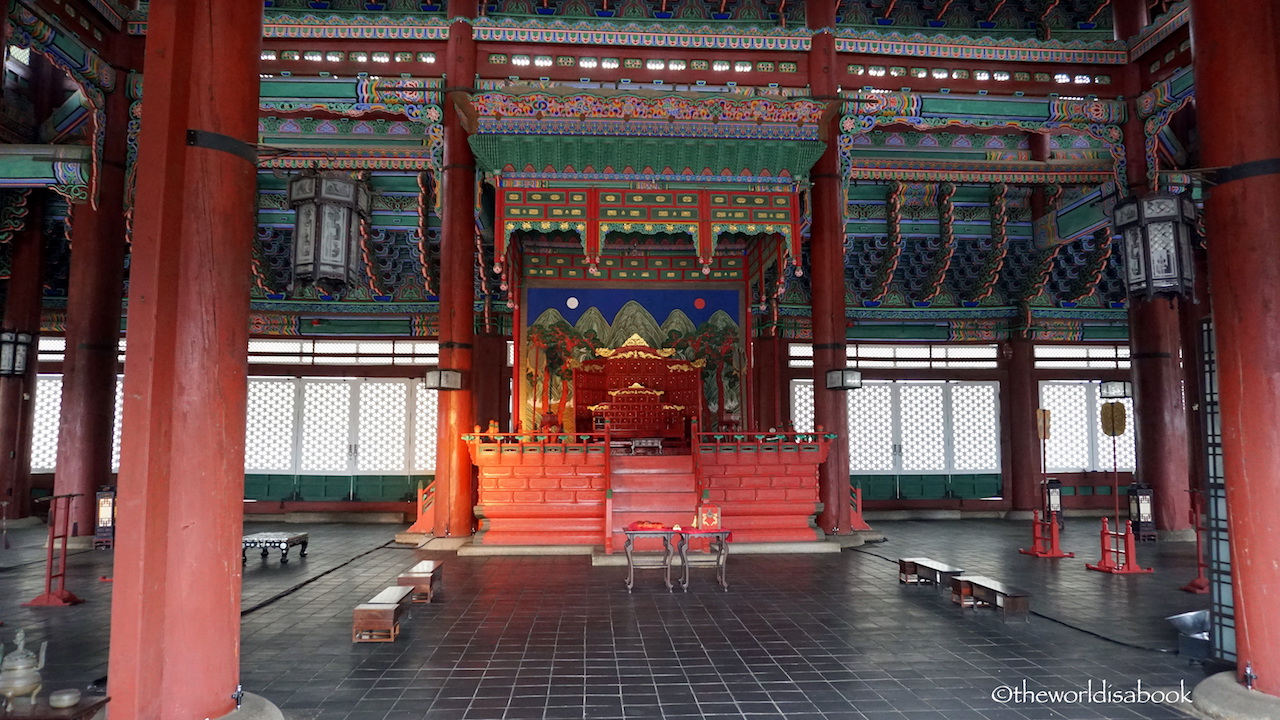 Gyeongbokgung Geunjeongjeon Hall throne