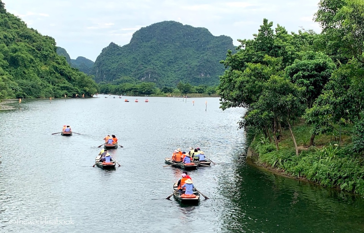 Ninh Binh trang An boats