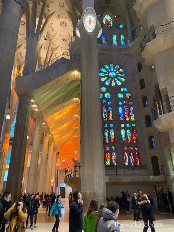 La Sagrada Familia interior light