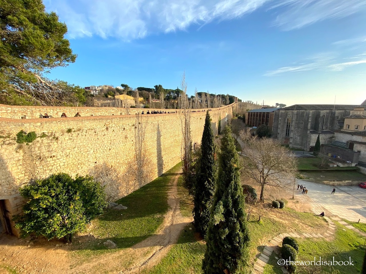 Girona city walls