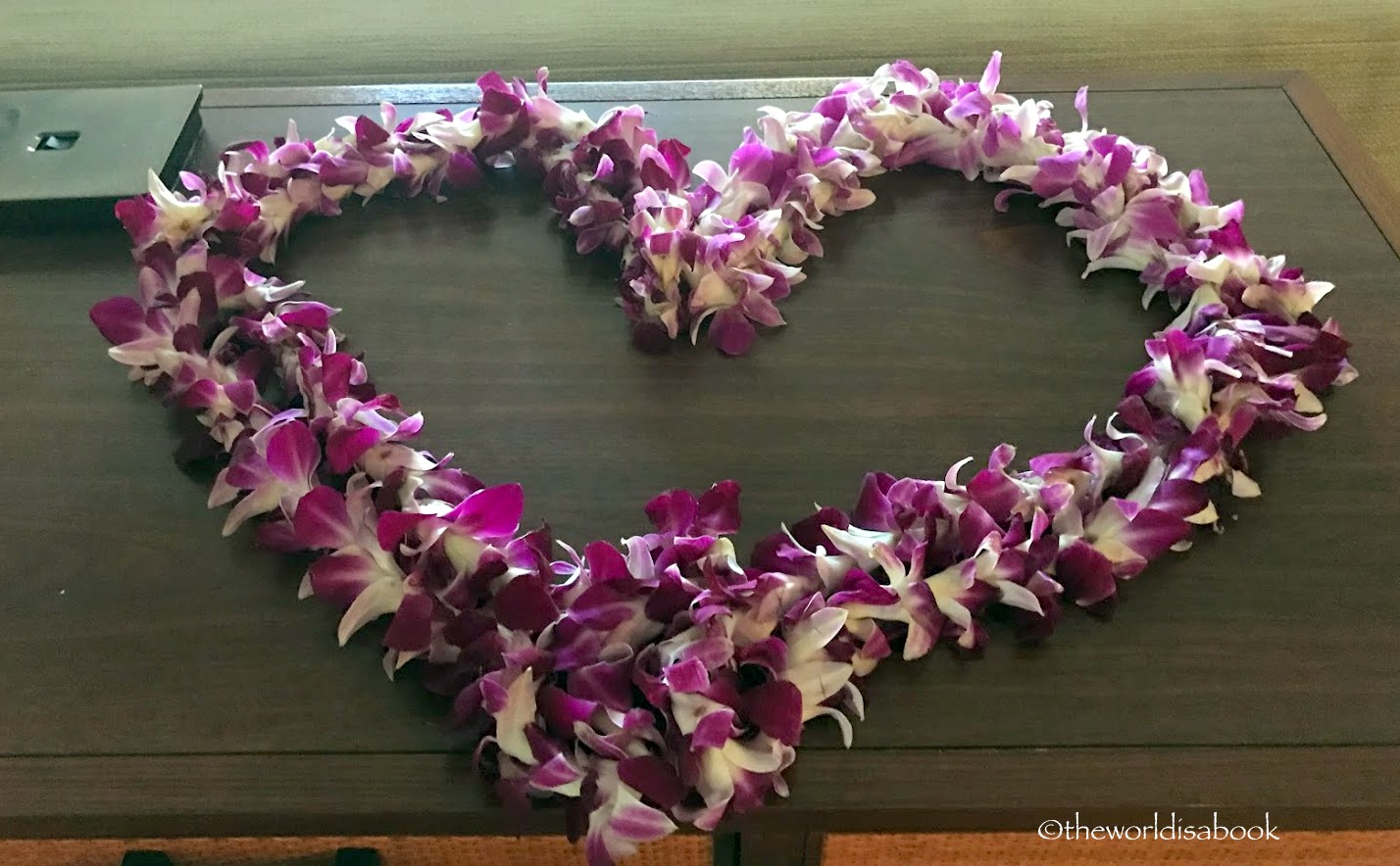 Hawaiian orchid lei