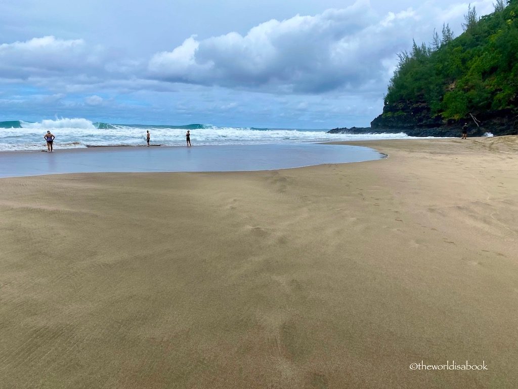Hanakapiai-Beach-Kauai