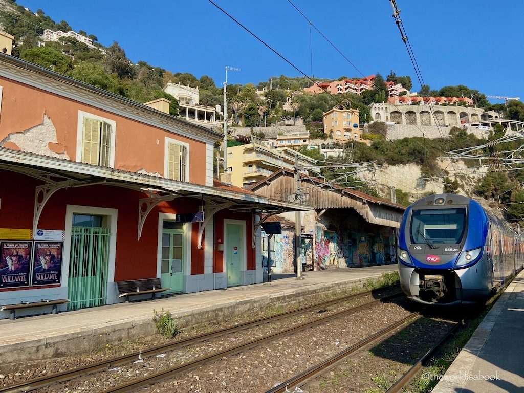 Villefranche-sur-Mer train