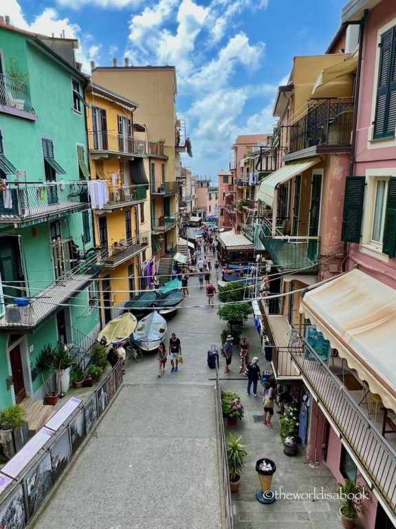 Manarolo street Cinque Terre